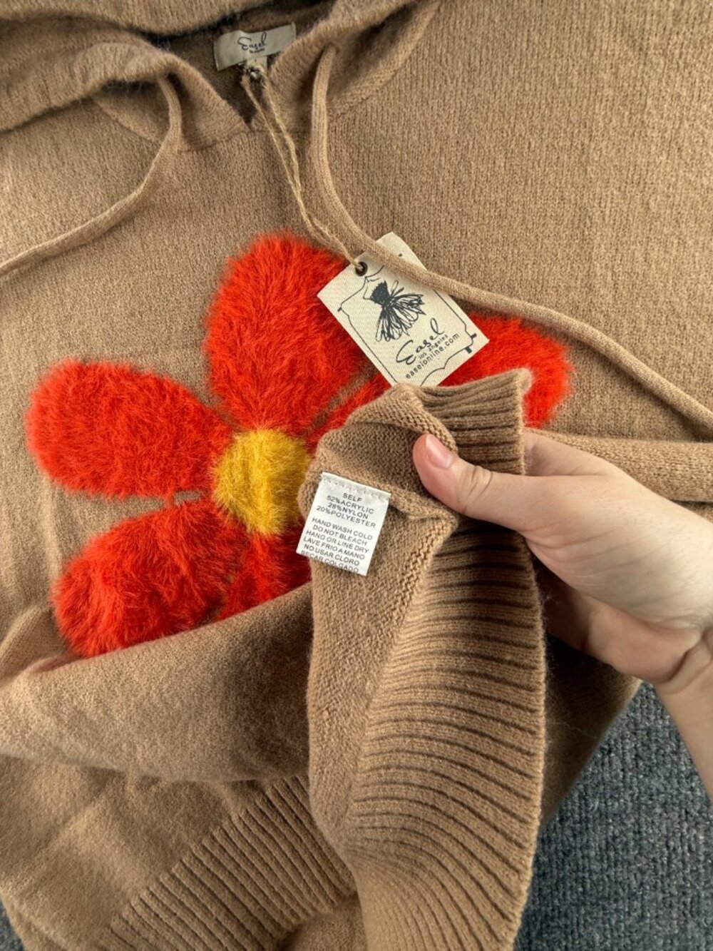 NWT Easel Sweater Beige Colorful Floral Soft Acrylic Blend Large Knit Hooded - Picture 10 of 15